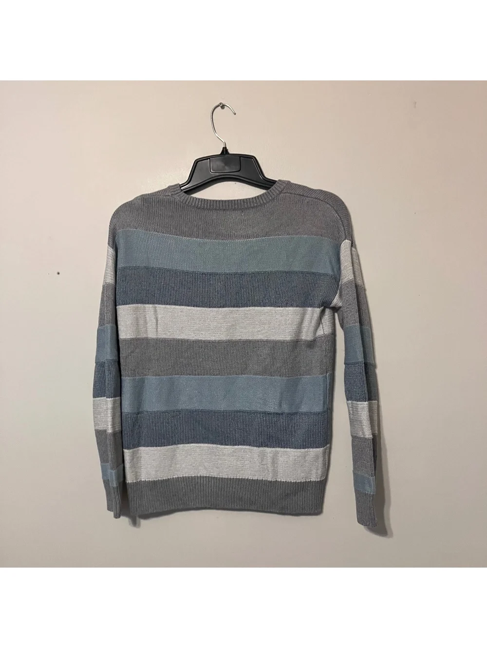 Banana Republic Men's Classic Preppy Blue Striped Knit Sweater Pullover Small